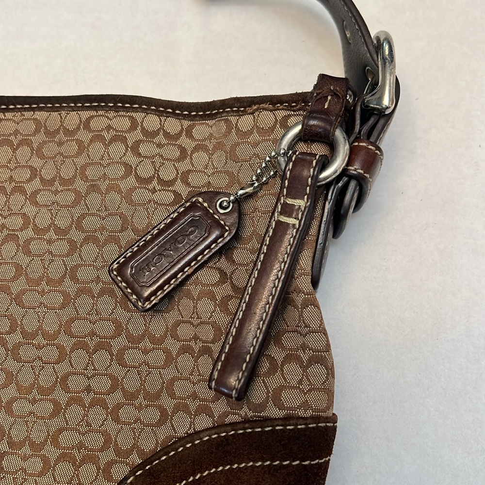 COACH SOHO SIGNATURE HOBO SHOULDER BAG BROWN SUEDE BOTTOMS - Picture 4 of 16